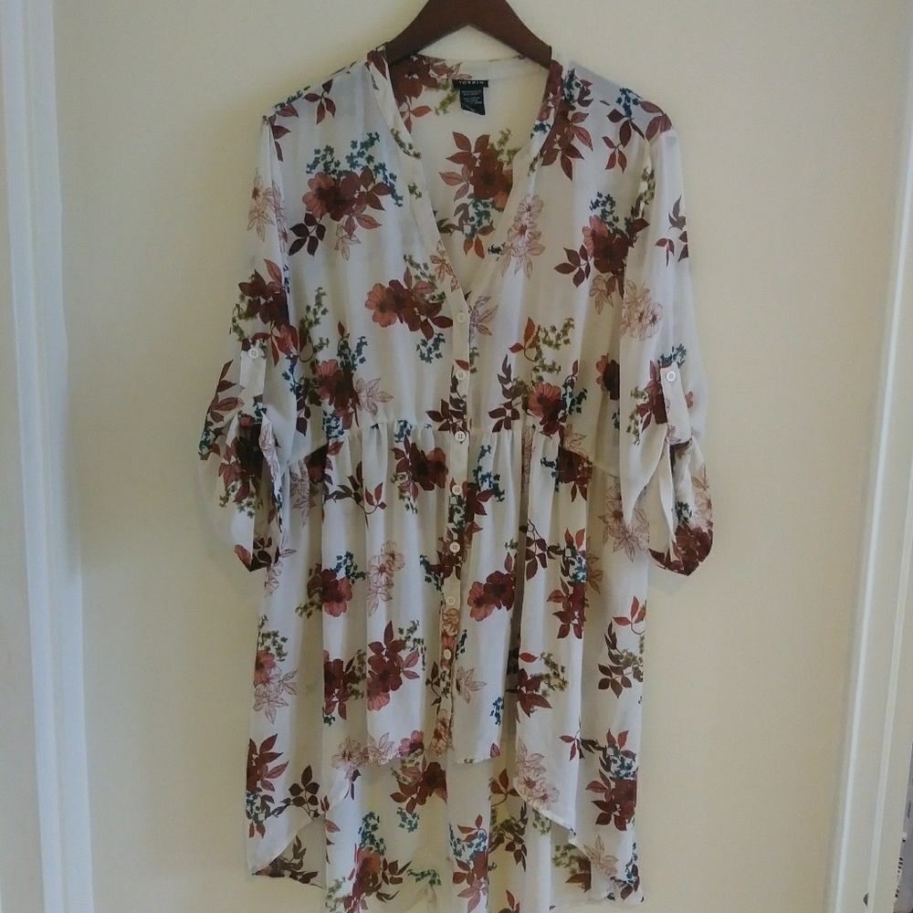 Torrid floral tunic button down blouse